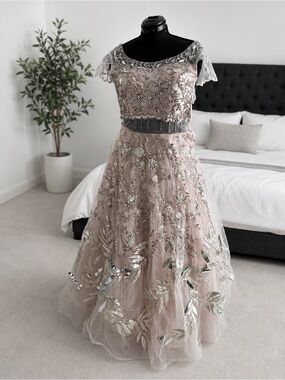 ✨ Off-White Embellished Indian Gown with Dupatta ✨